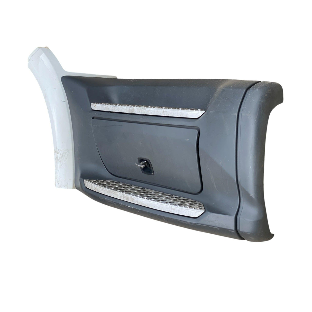 A33-6051-10000 Peterbilt Left Side Step Fairing Assembly - Second Truck Parts