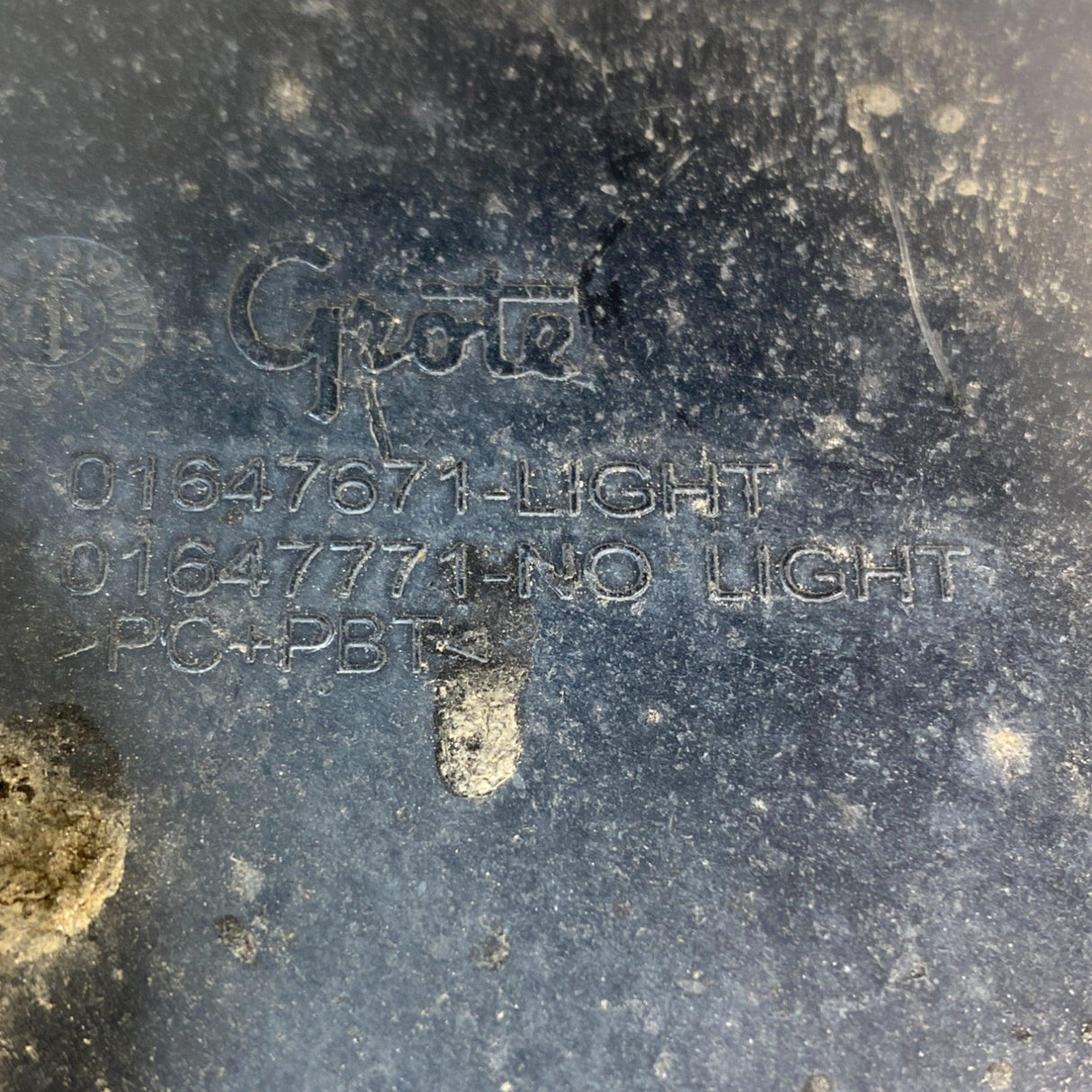 01647771-0N Genuine Gat Left Side Bumper End Assembly For Cat CT660 - Second Truck Parts