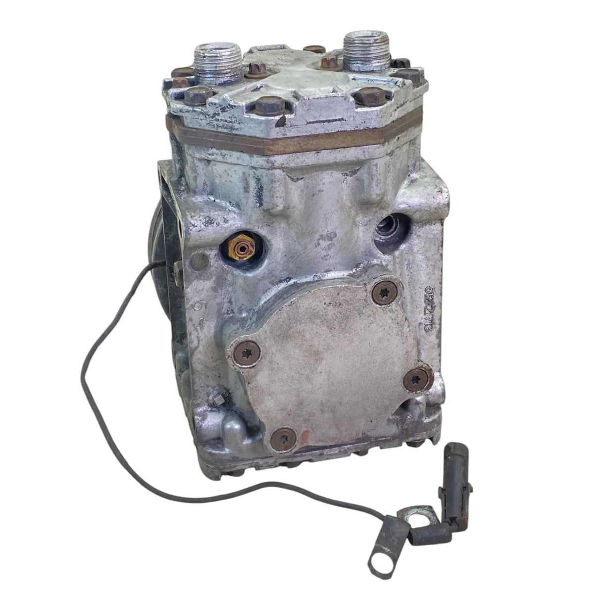 2000820C91 Genuine International Air Conditioner Compressor - Second Truck Parts