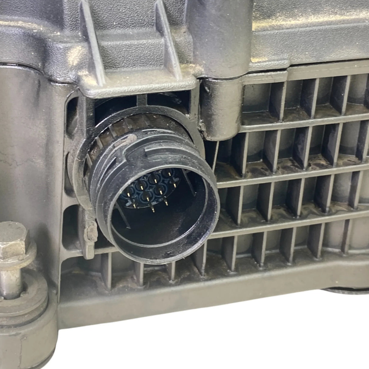 2033254 Genuine Paccar Engine Valve Cover - Second Truck Parts