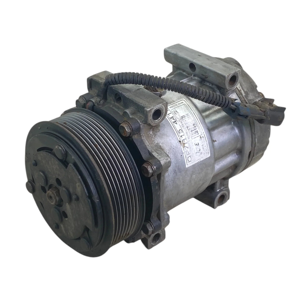 QP7H15-4417 Genuine Freightliner Air Conditioner Compressor - Second Truck Parts