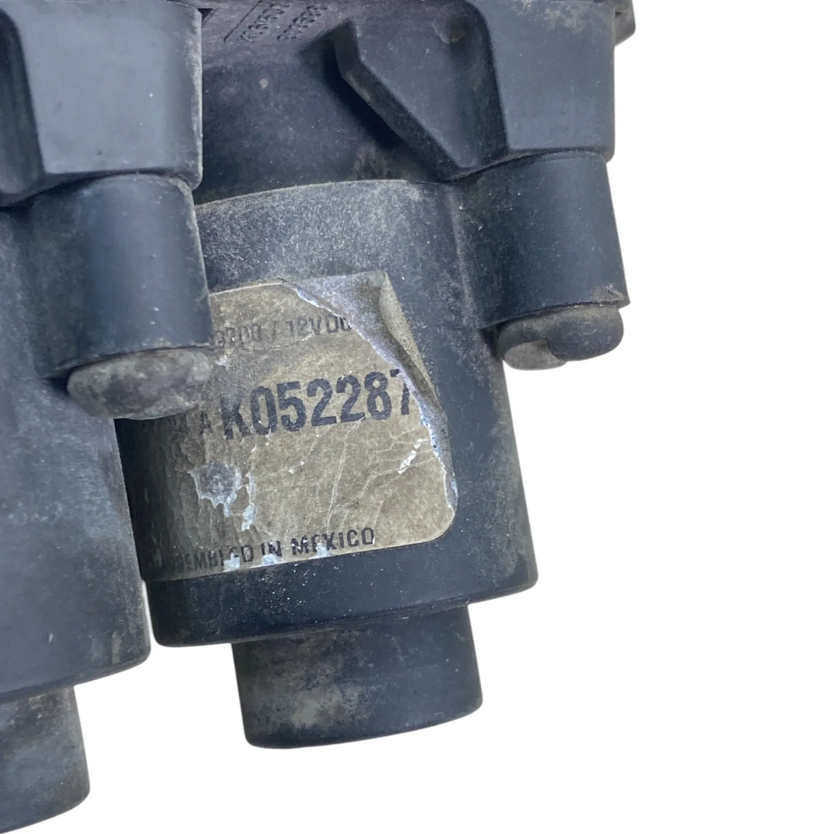 K063832 Genuine Bendix Brake Relay Valve - Second Truck Parts