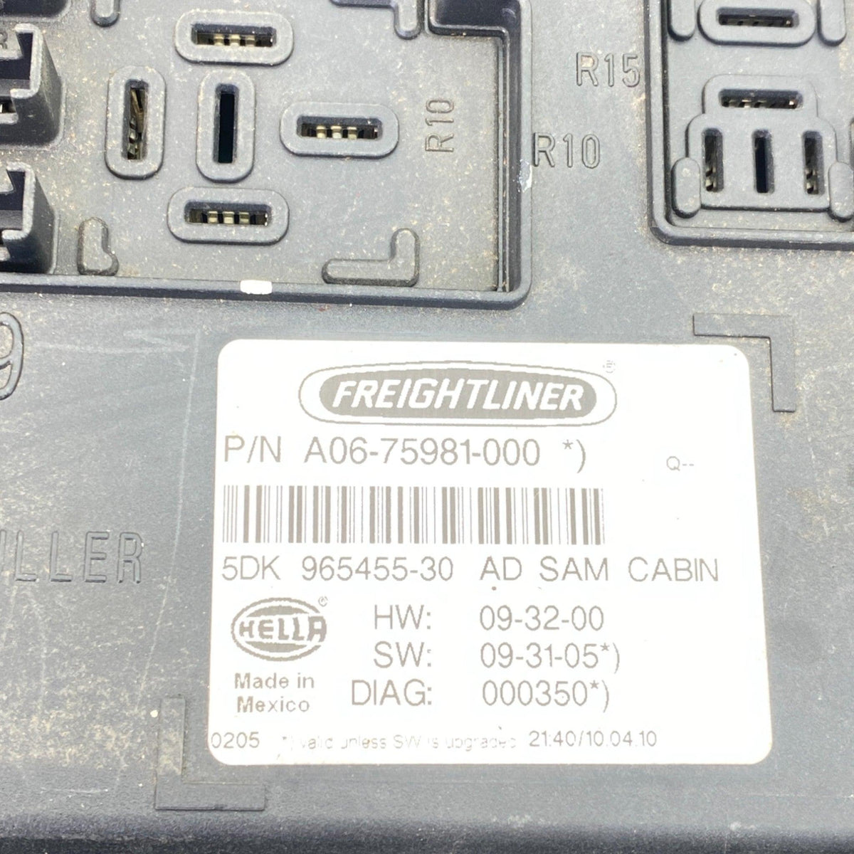A06-75981-003 Genuine Freightliner Fuse Box Power Distribution Module - Fuse Boxes