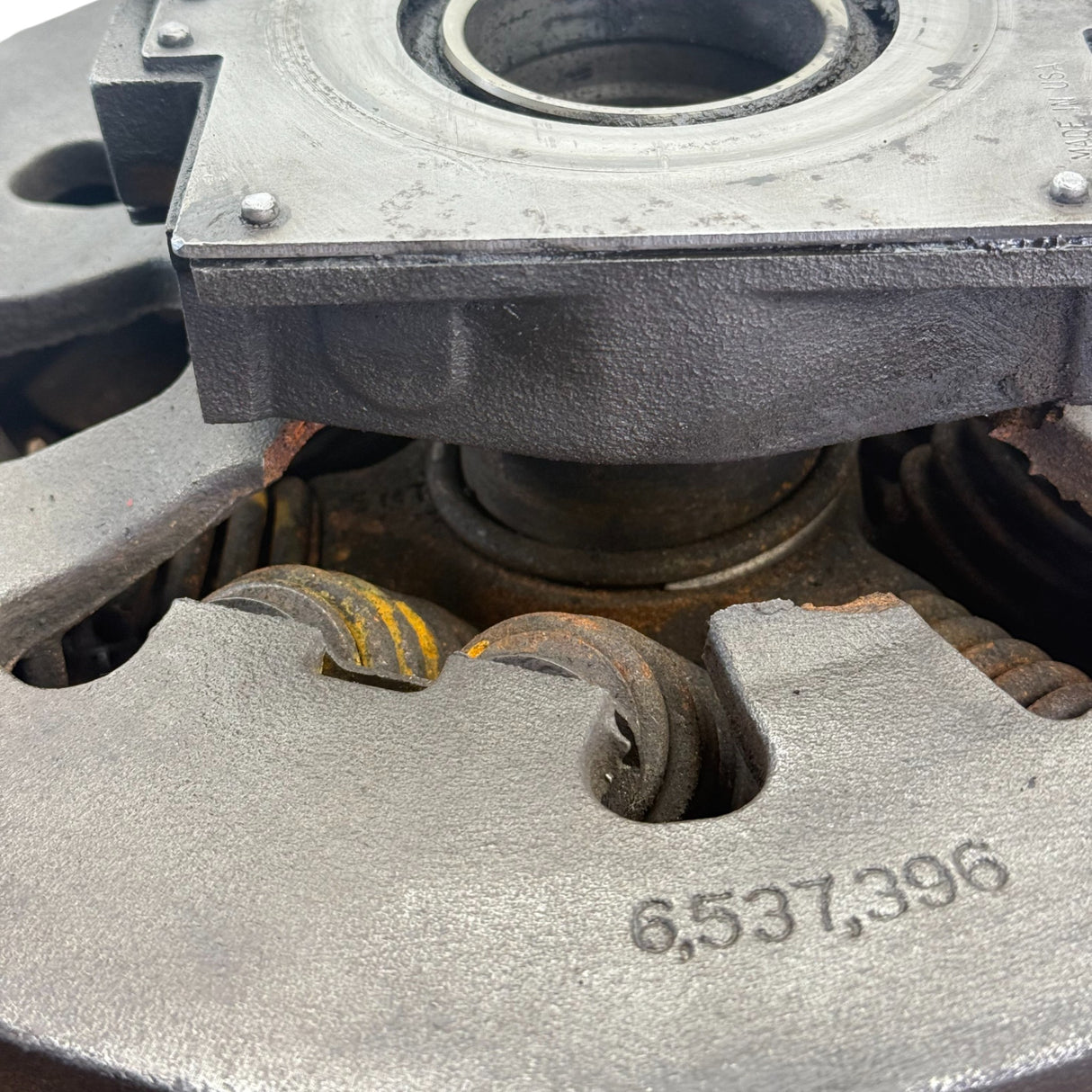 EZ208935-51H Genuine Eaton Transmission Clutch