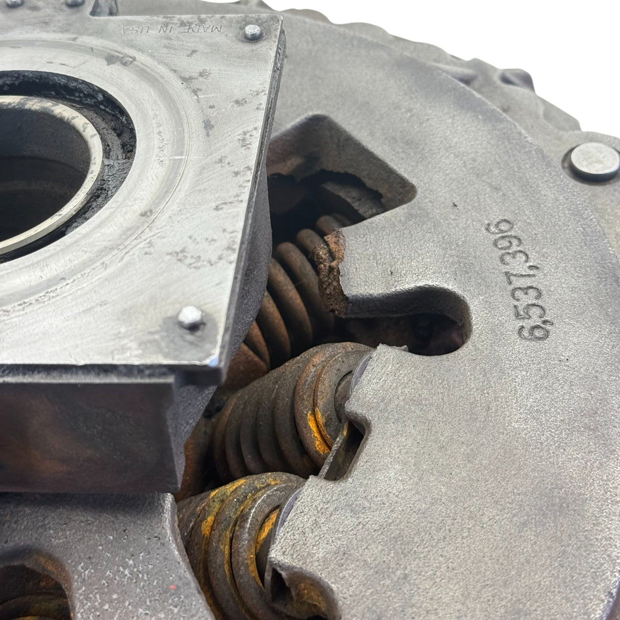 EZ208935-51H Genuine Eaton Transmission Clutch