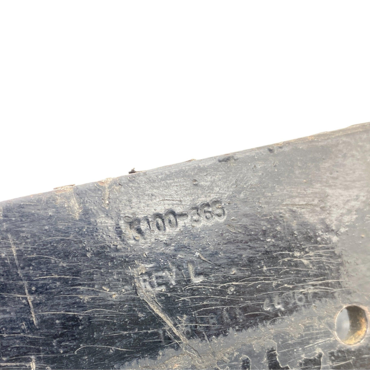 K100-365 Genuine Paccar Crossmember - Second Truck Parts