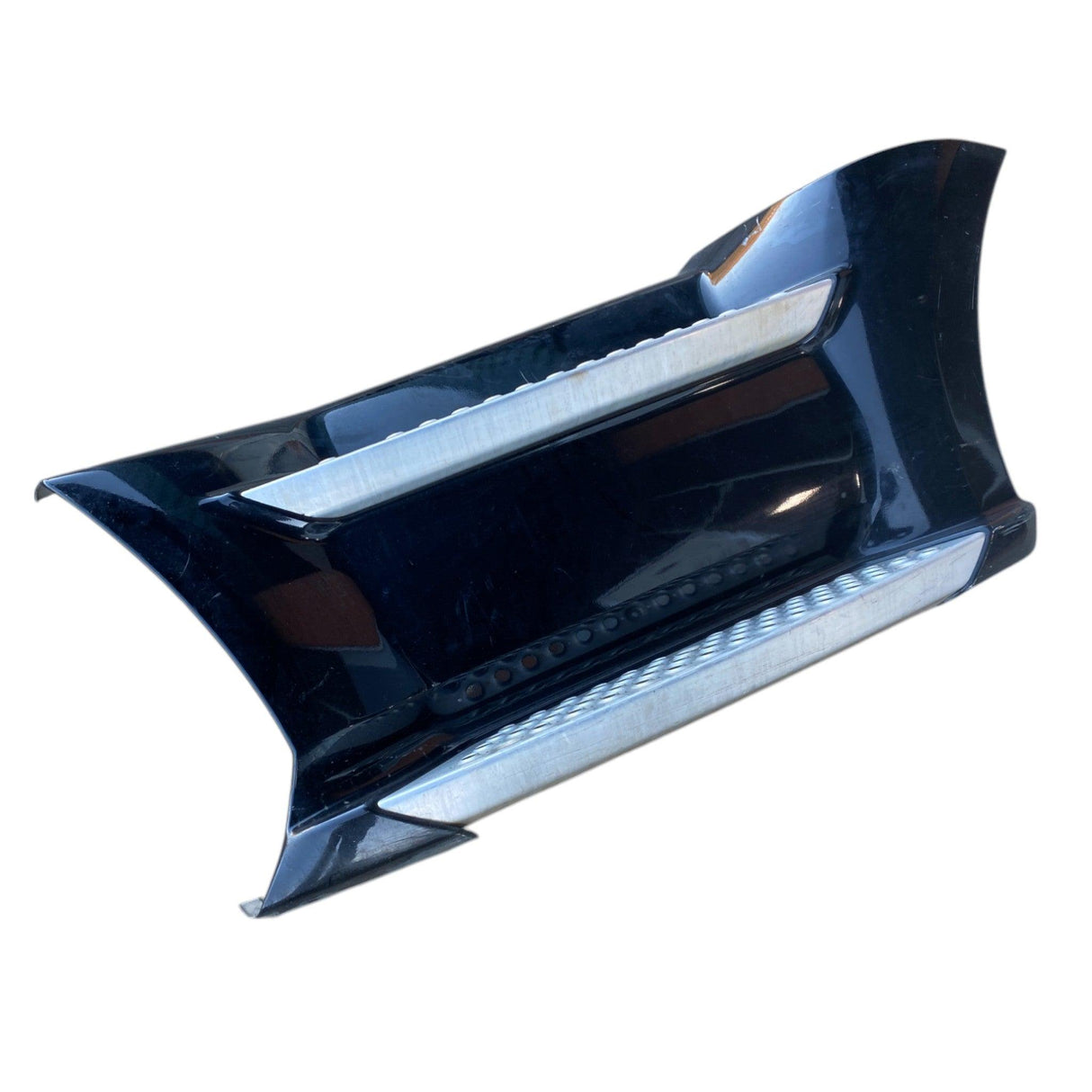A33-1199-4101R Genuine Paccar Right Side Step Fairing Pulled - Second Truck Parts