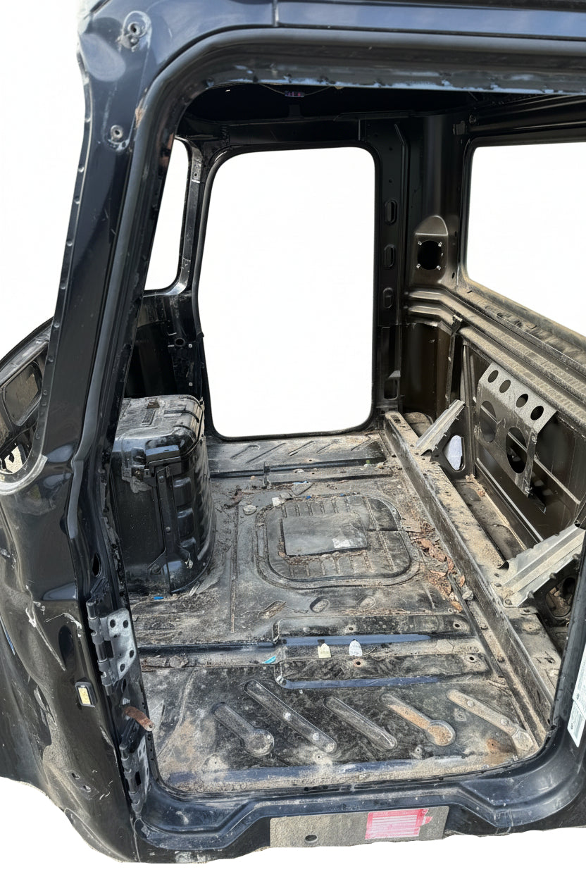 Genuine Mack Black Cab CXU613