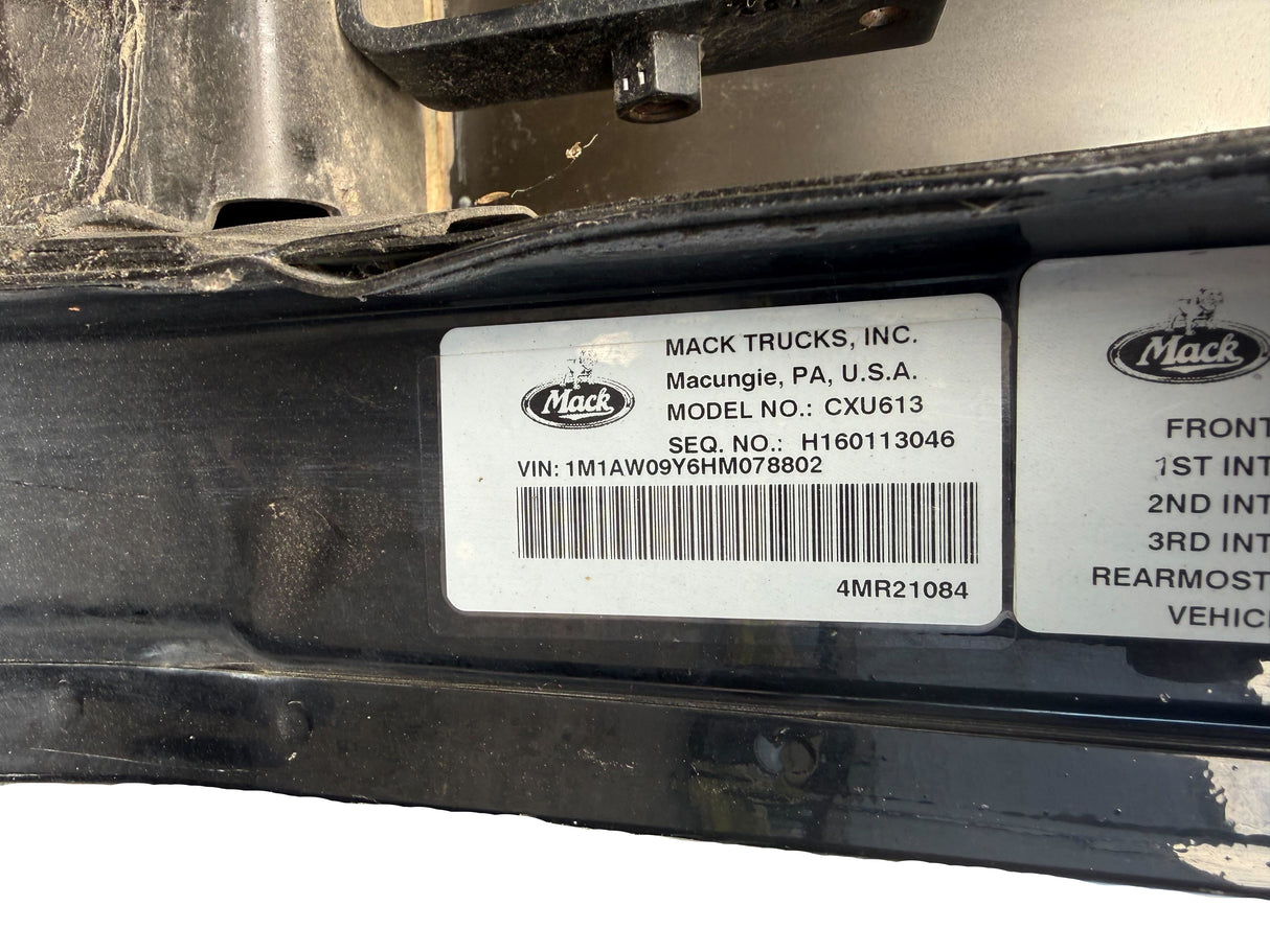 078802 Genuine Mack Black Cab CXU613