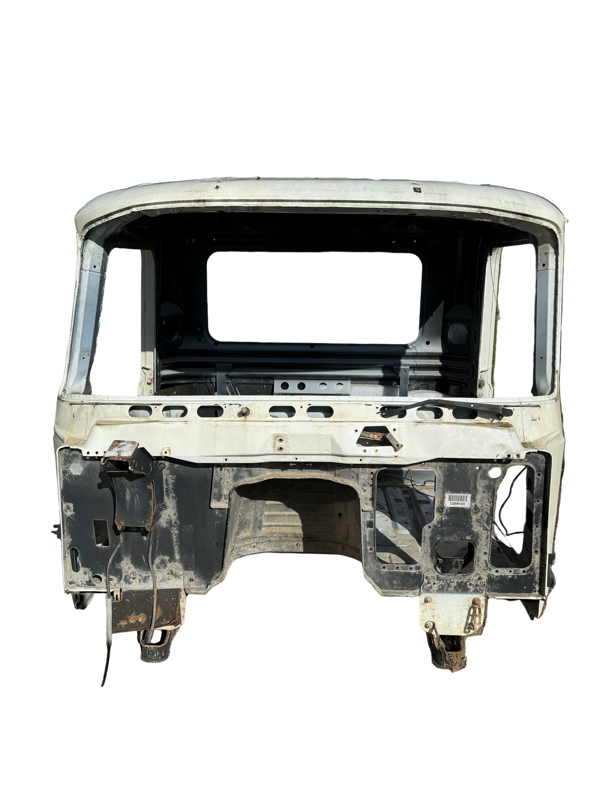 012316 Genuine Mack White Cab CHU613