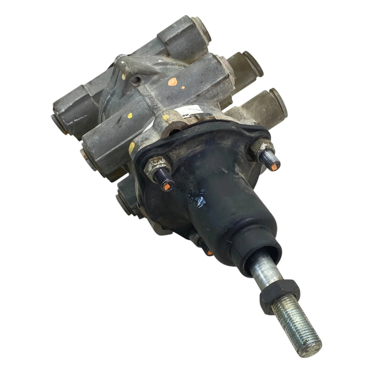 5006961 Genuine Bendix Foot Brake Valve - Second Truck Parts