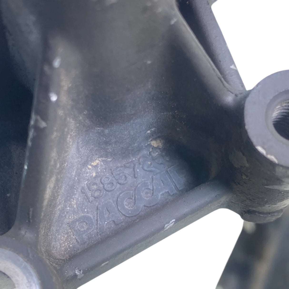 1885765PE Genuine Paccar Engine Bracket