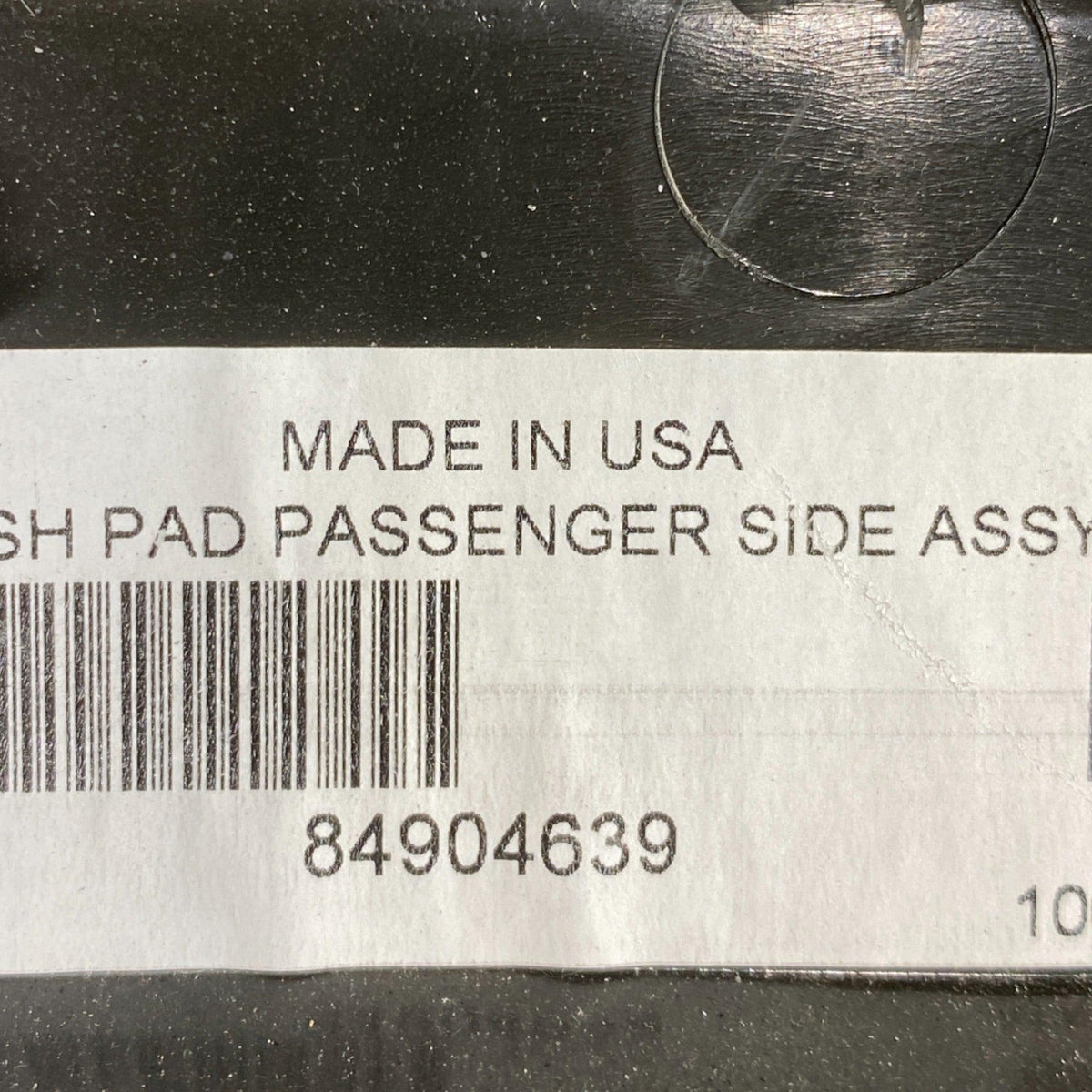 84904639 Genuine Volvo Right Side Dashboard Panel - Second Truck Parts
