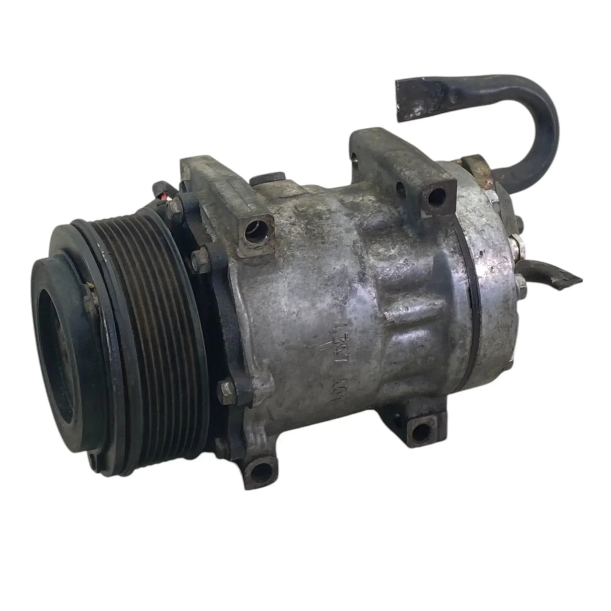 3611894C91 Genuine International Air Conditioner Compressor - Second Truck Parts