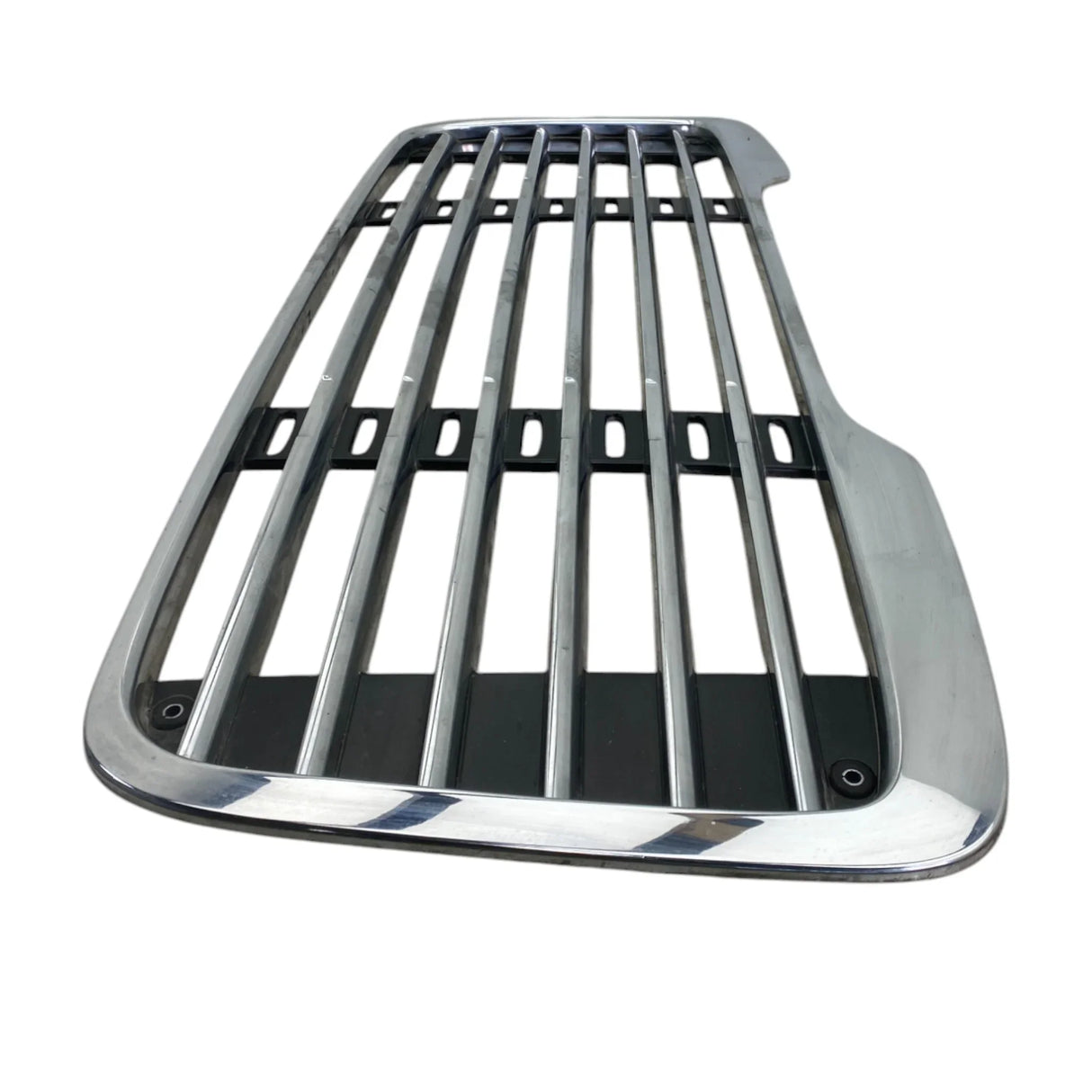17-14787-000 Genuine Freightliner Grille - Second Truck Parts