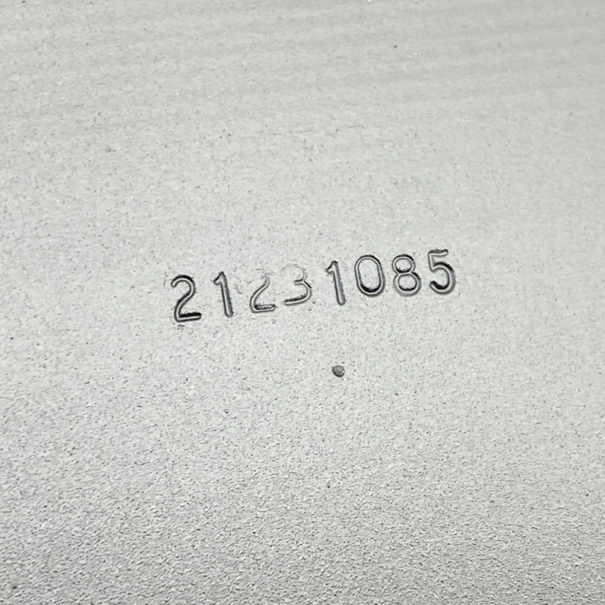 21231085 Genuine Mack Bracket - Second Truck Parts