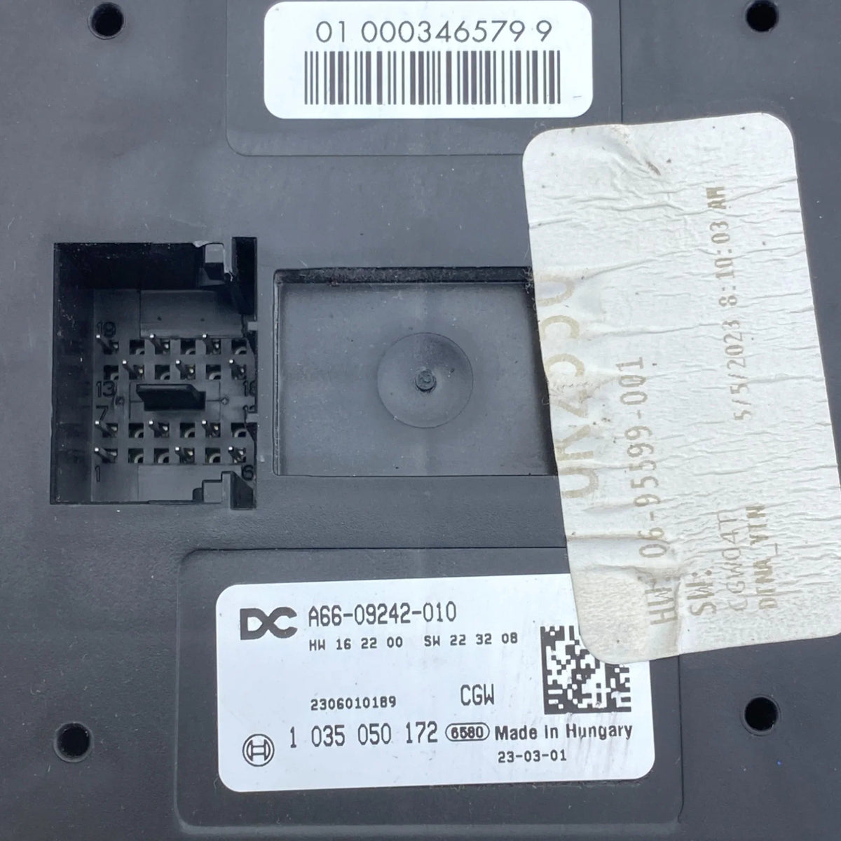 A66-09242-010 Genuine Freightliner Electronic Control Unit Gateway 667K - Second Truck Parts