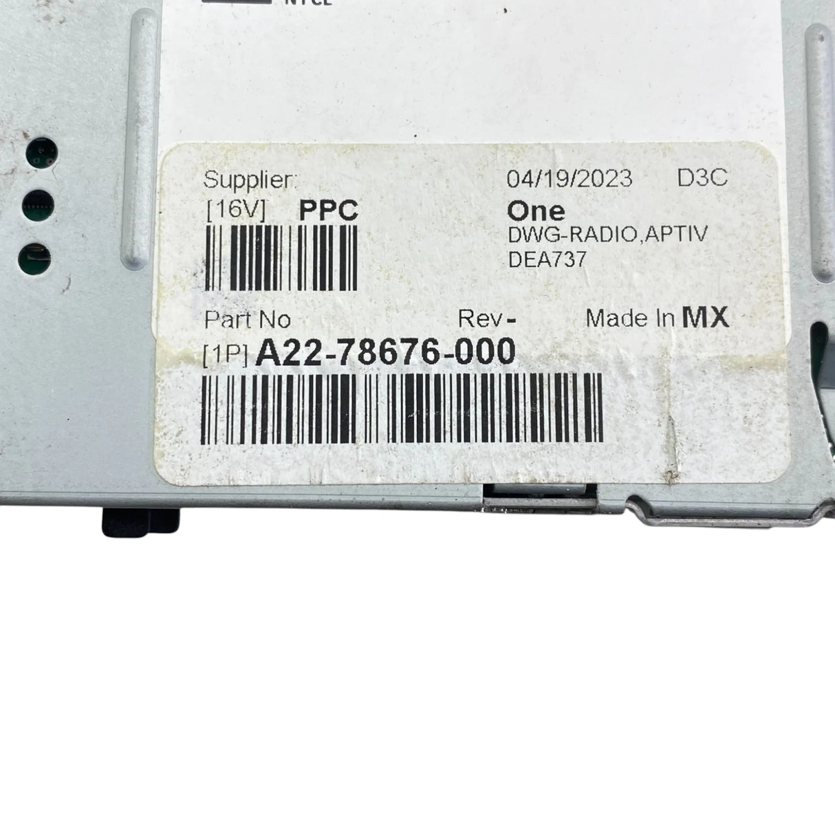 A22-78676-000 Genuine Freightliner Radio DEA737 AM FM WB BT USB SXM - Second Truck Parts