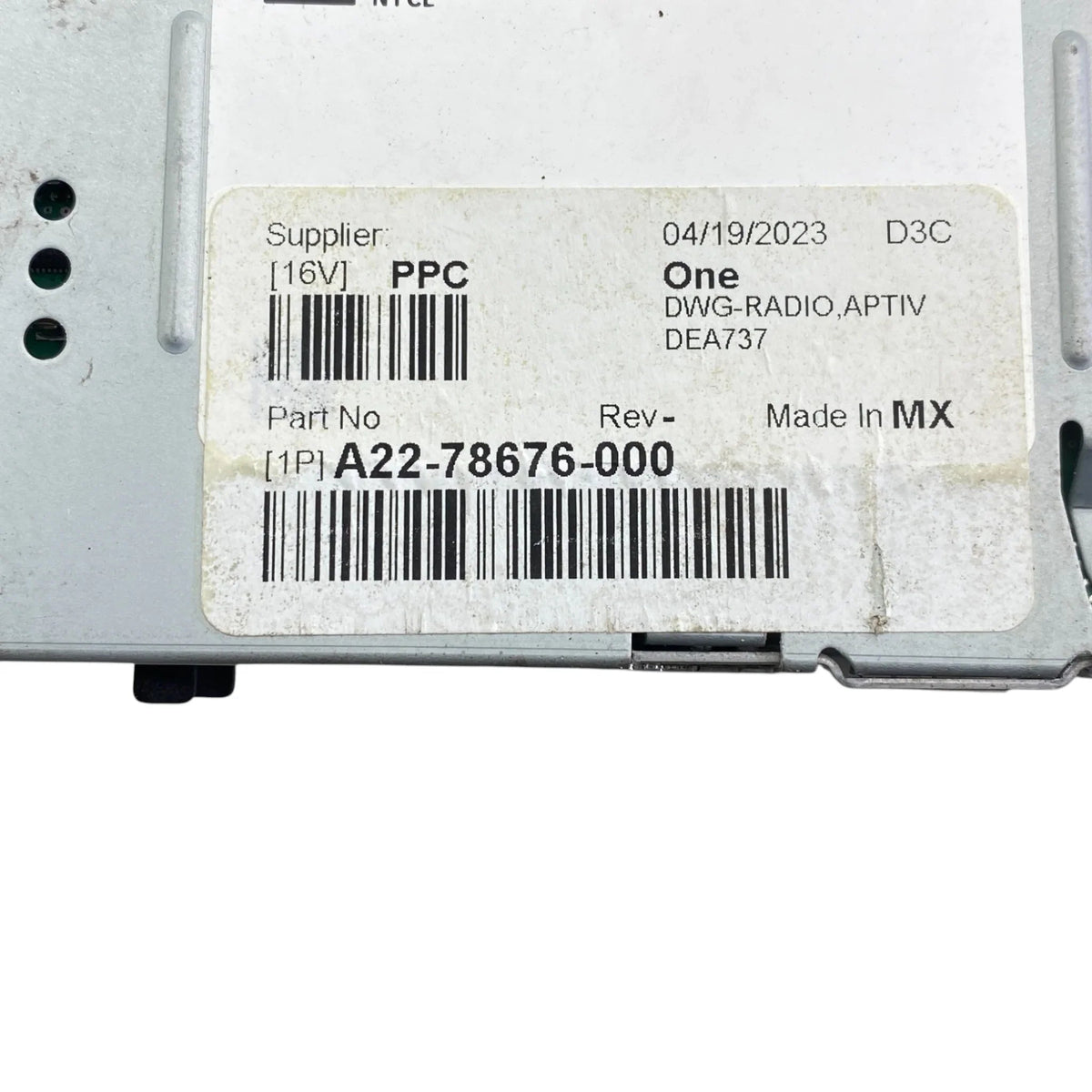 A22-78676-000 Genuine Freightliner Radio DEA737 AM FM WB BT USB SXM - Second Truck Parts