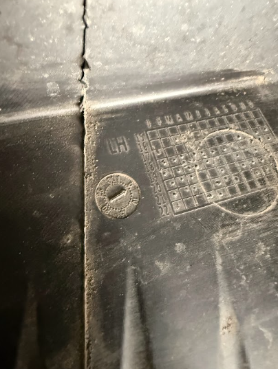 A22-74146-003 Genuine Freightliner Right Side Splash Shield