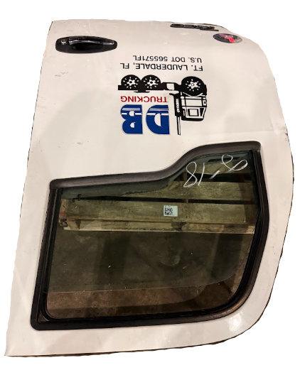 R25-1287-001 Genuine Kenworth Left Hand White Door T680/T880 - Second Truck Parts
