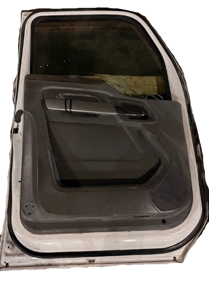 R25-1287-001 Genuine Kenworth Left Hand White Door T680/T880 - Second Truck Parts