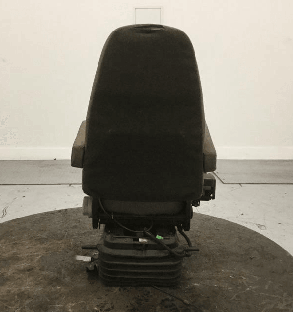 21615566 Genuine LH complete seat assembly with air ride controls - Second Truck Parts