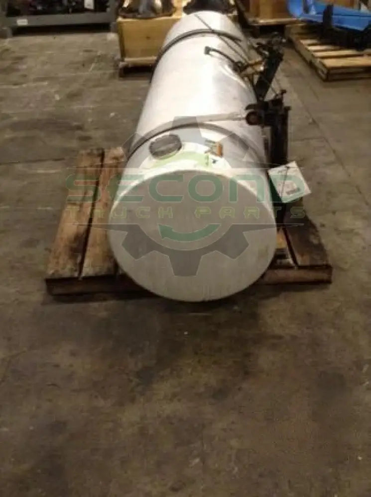 Aluminum KW 150 gallon fuel tank OEM - Second Truck Parts