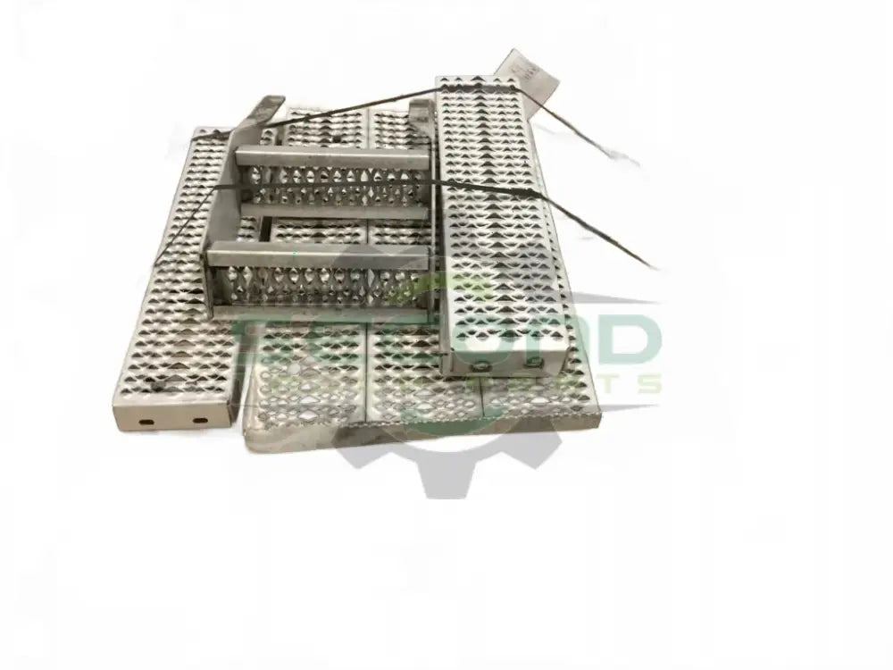 Aluminum LH foot steps OEM - Second Truck Parts