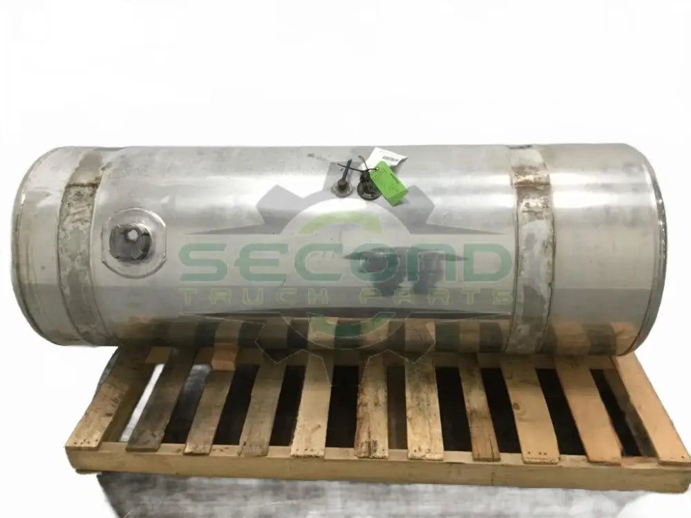 Aluminum LH Fuel Tank measures 25" x 70" 140 gallon with front - Second Truck Parts