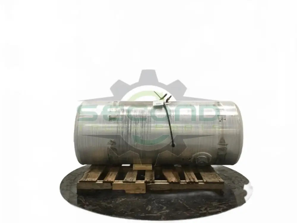 Aluminum RH fuel tank measures 26" x 60" 120 gallons with front - Second Truck Parts