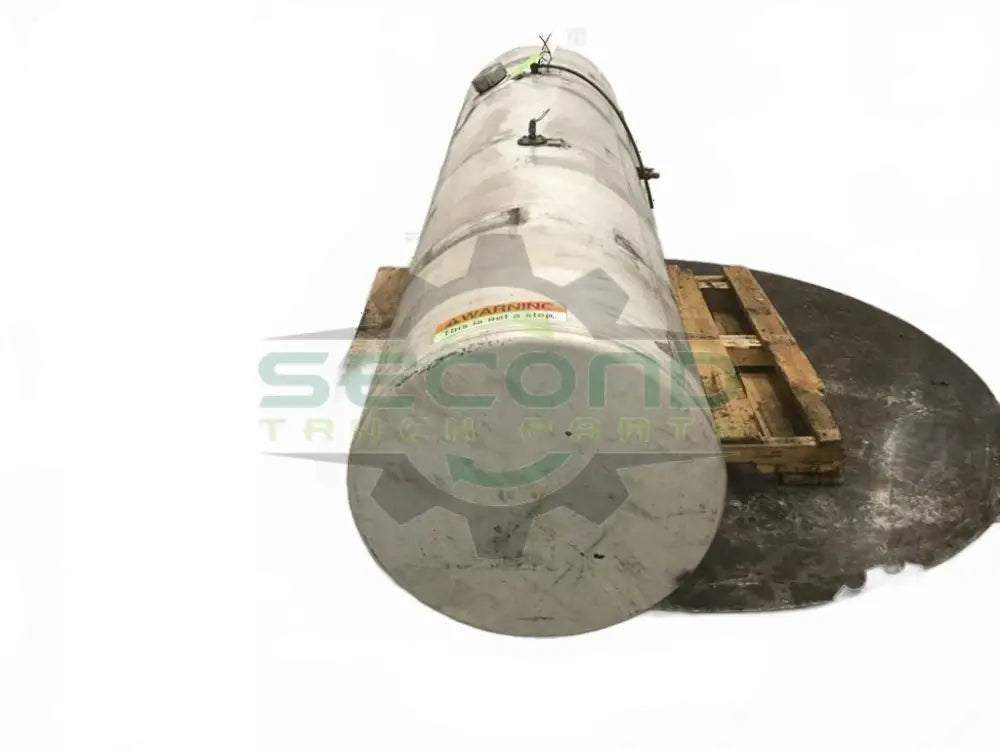 Aluminumfuel LH tank measures 25" x 88" 150 gallon front filler - Second Truck Parts