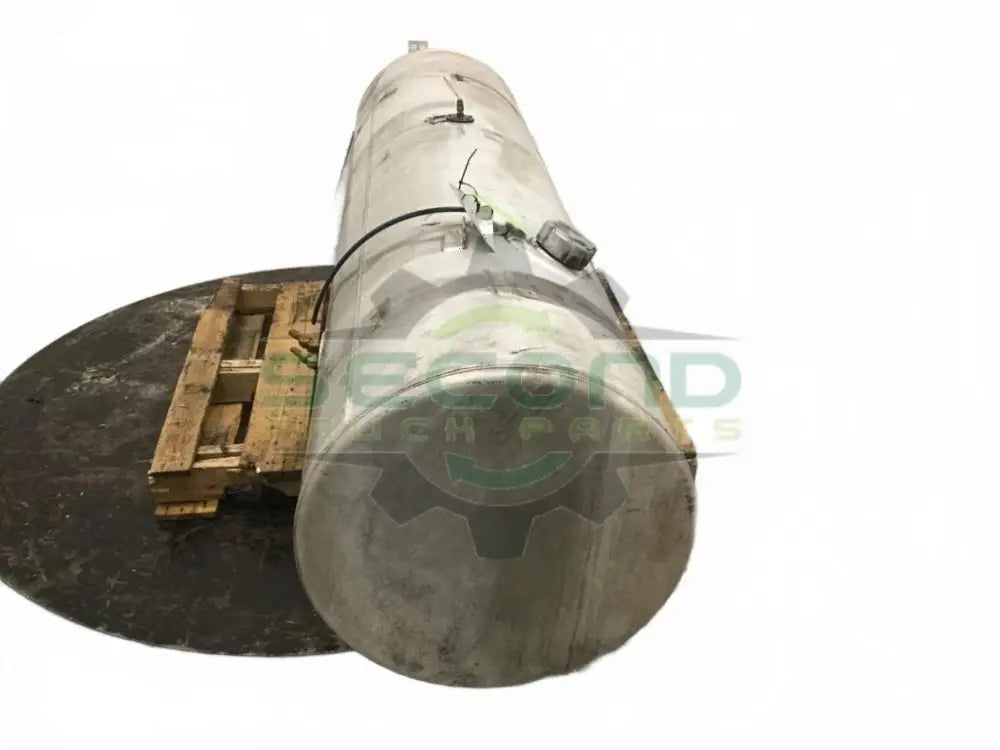 Aluminumfuel LH tank measures 25" x 88" 150 gallon front filler - Second Truck Parts