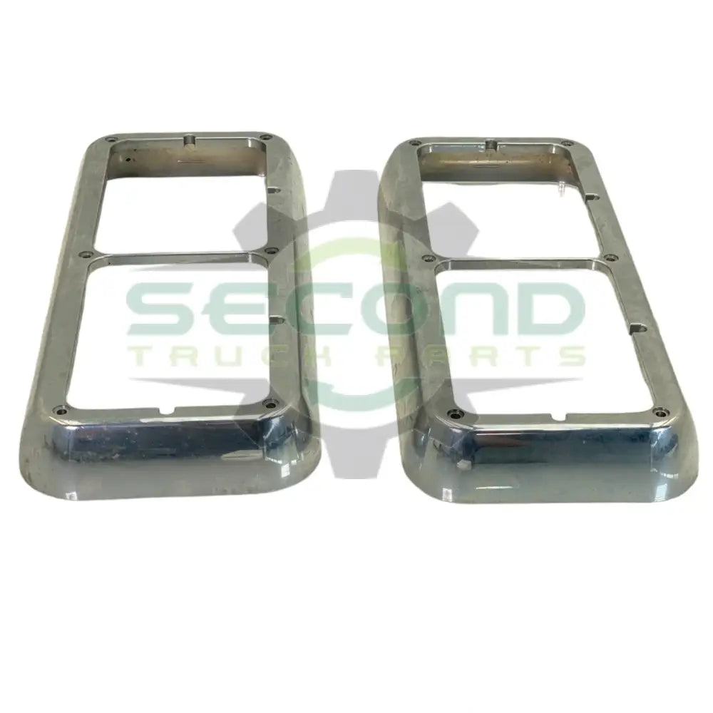 AVC 410 411204 Genuine Freightliner Headlamp Bezel - Headlights