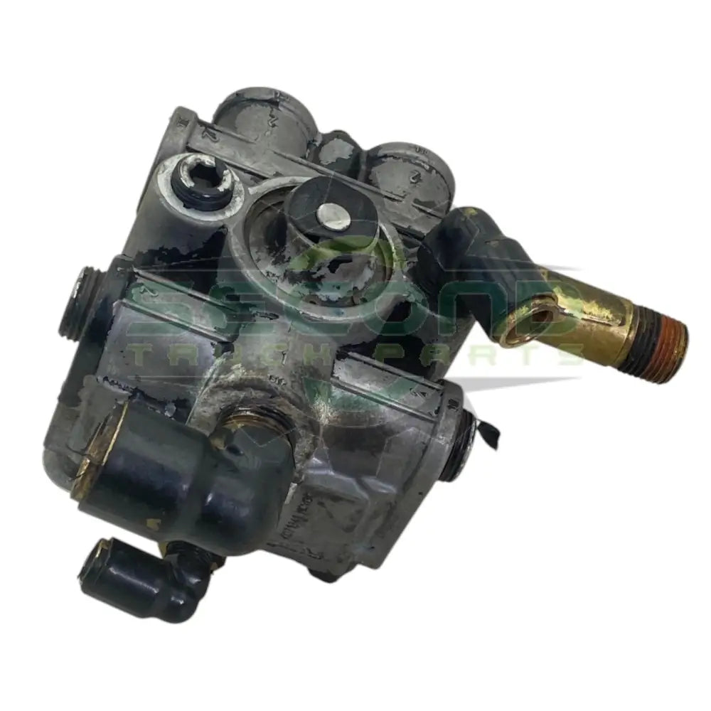 K105562 Bendix Brake Relay Valve AM-TC2 - Second Truck Parts