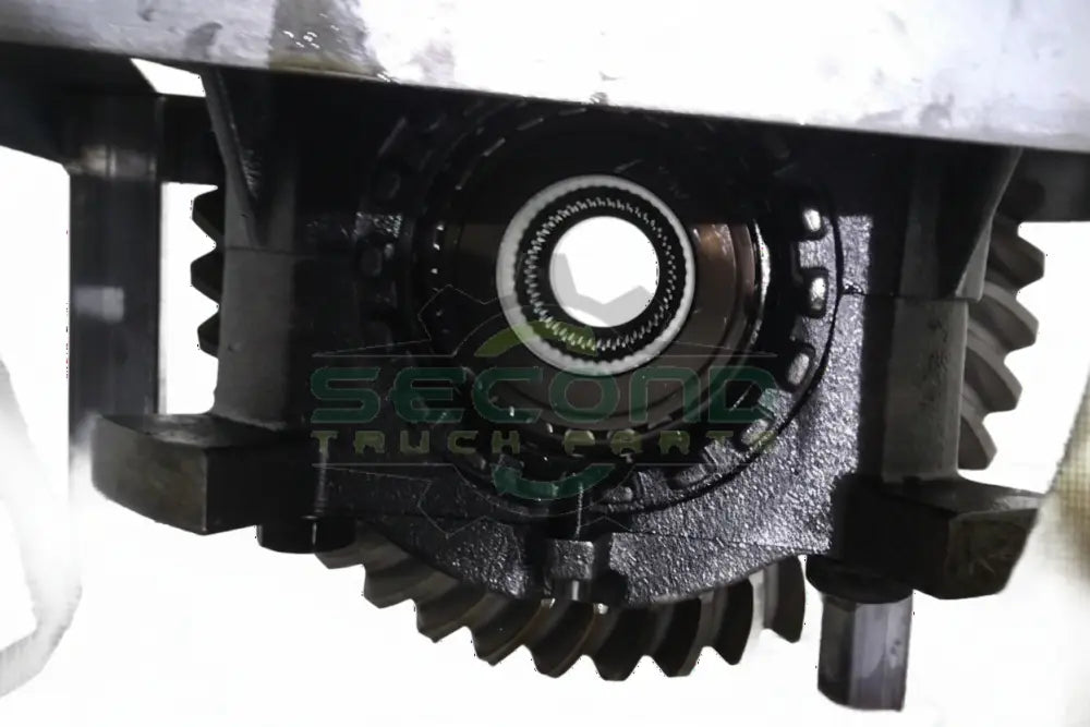 Complete Meritor RS23-160 Carrier in 2 OEM 8235-A23200E2137 - Second Truck Parts