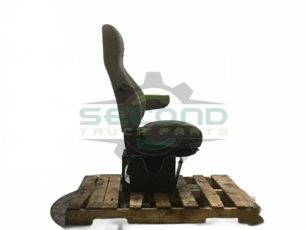 Complete Passenger seat with grey cloth OEM - Second Truck Parts