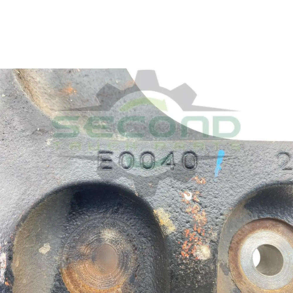 E0040 Genuine Hino Right Rear Engine Mount - Engine Mounts