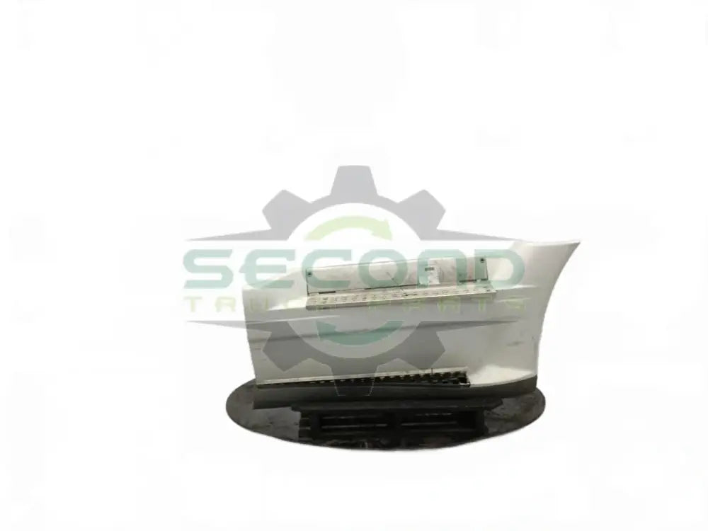 Freightliner Cascadia RH front chassis fairing OEM - Second Truck Parts