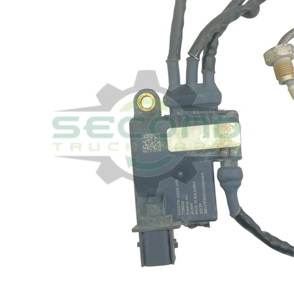 5654178 Genuine Cummins Temperature Sensor - Second Truck Parts
