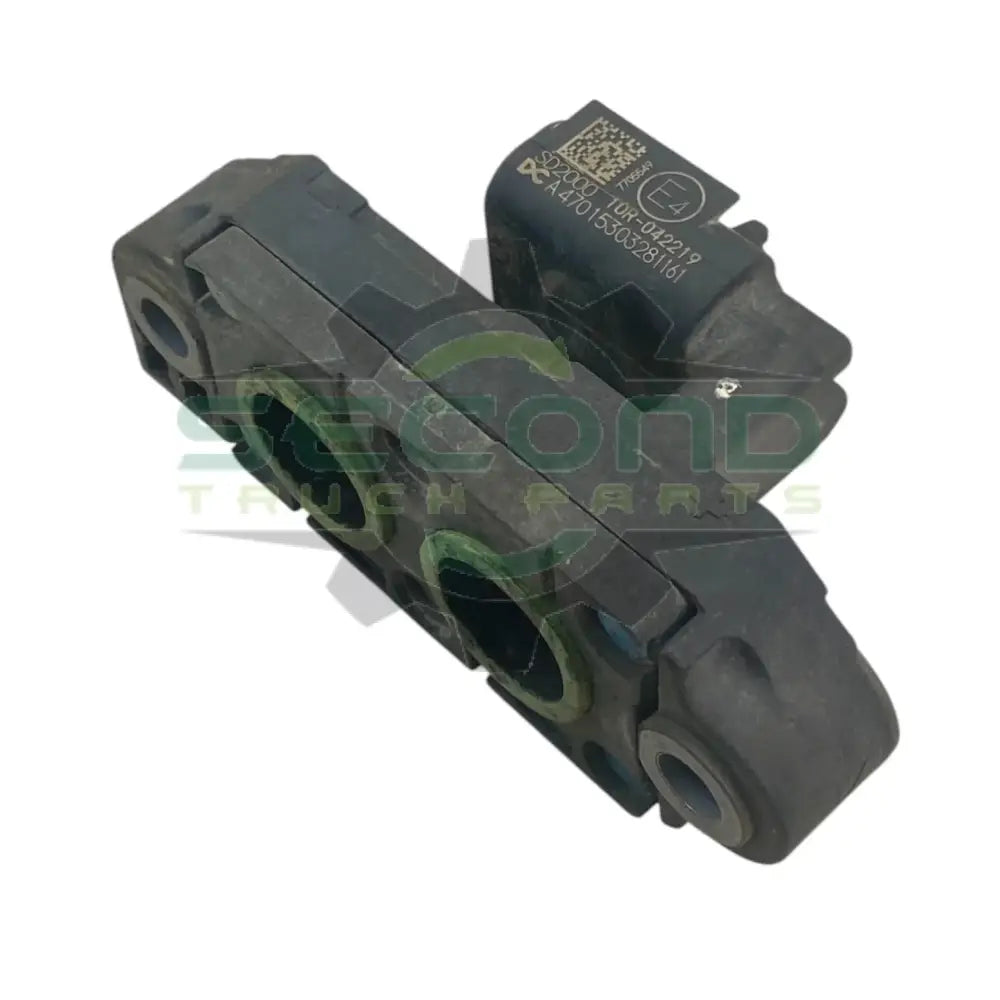 A4701530328 Genuine Detroit Diesel Differential Diff Pressure Sensor - Second Truck Parts