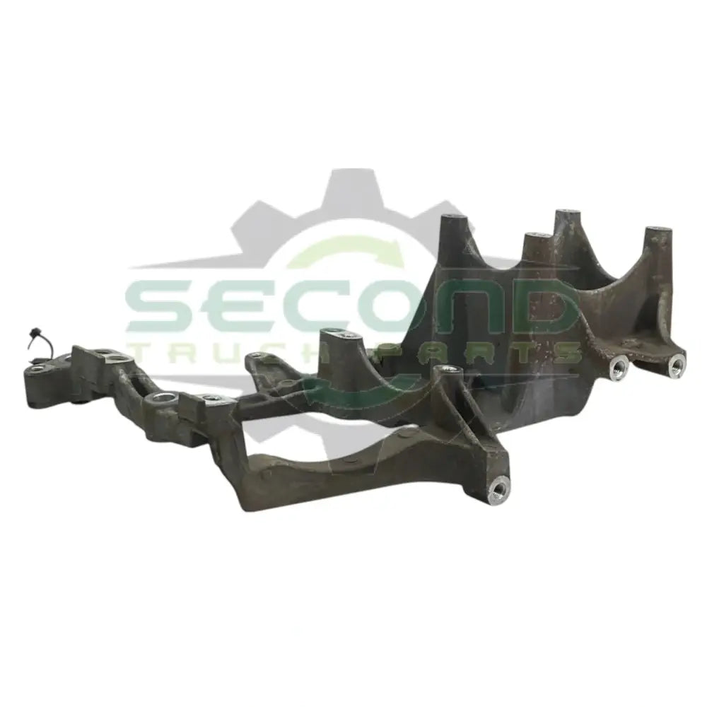 A472-155-10-35 Genuine Detroit Diesel Engine Bracket - Second Truck Parts