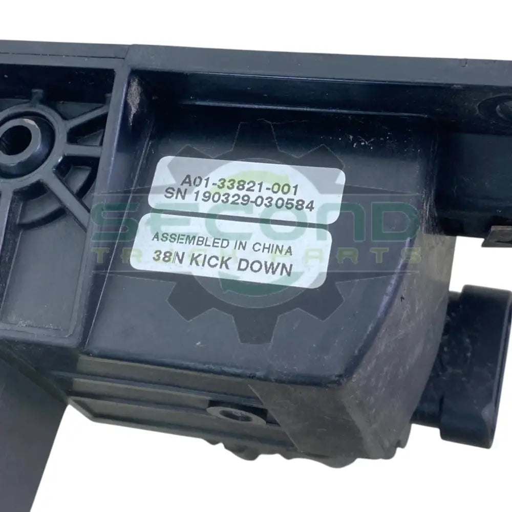 A01-33821-001 Genuine Freightliner Accelerator Pedal - Second Truck Parts