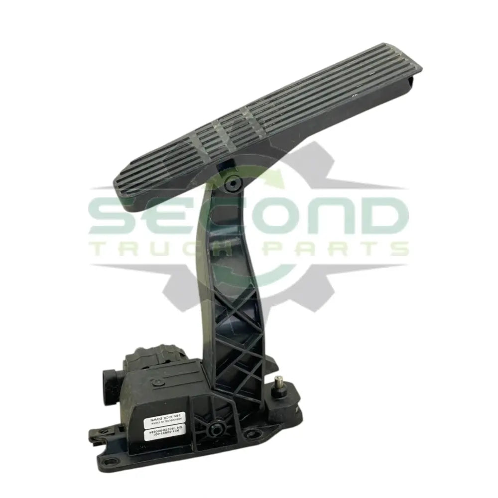A01-33821-001 Genuine Freightliner Accelerator Pedal - Second Truck Parts