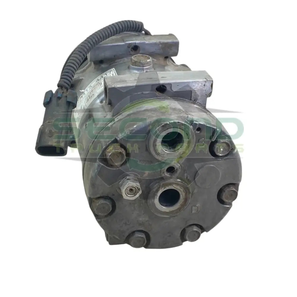 QP7H15-4417 Genuine Freightliner Air Conditioner Compressor - Second Truck Parts