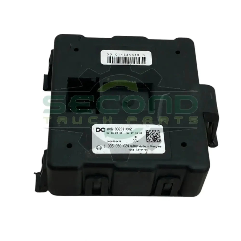 A06-90231-002 Genuine Freightliner Interface Multiplexing Control Module - Second Truck Parts