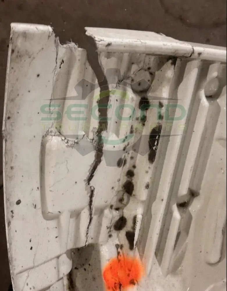 17-13684-000 Genuine Freightliner Left Side White Half Fender Extension - Second Truck Parts