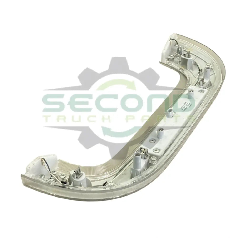 A22-73822-000 Genuine Freightliner Rear Dome Light Clear Lens - Second Truck Parts