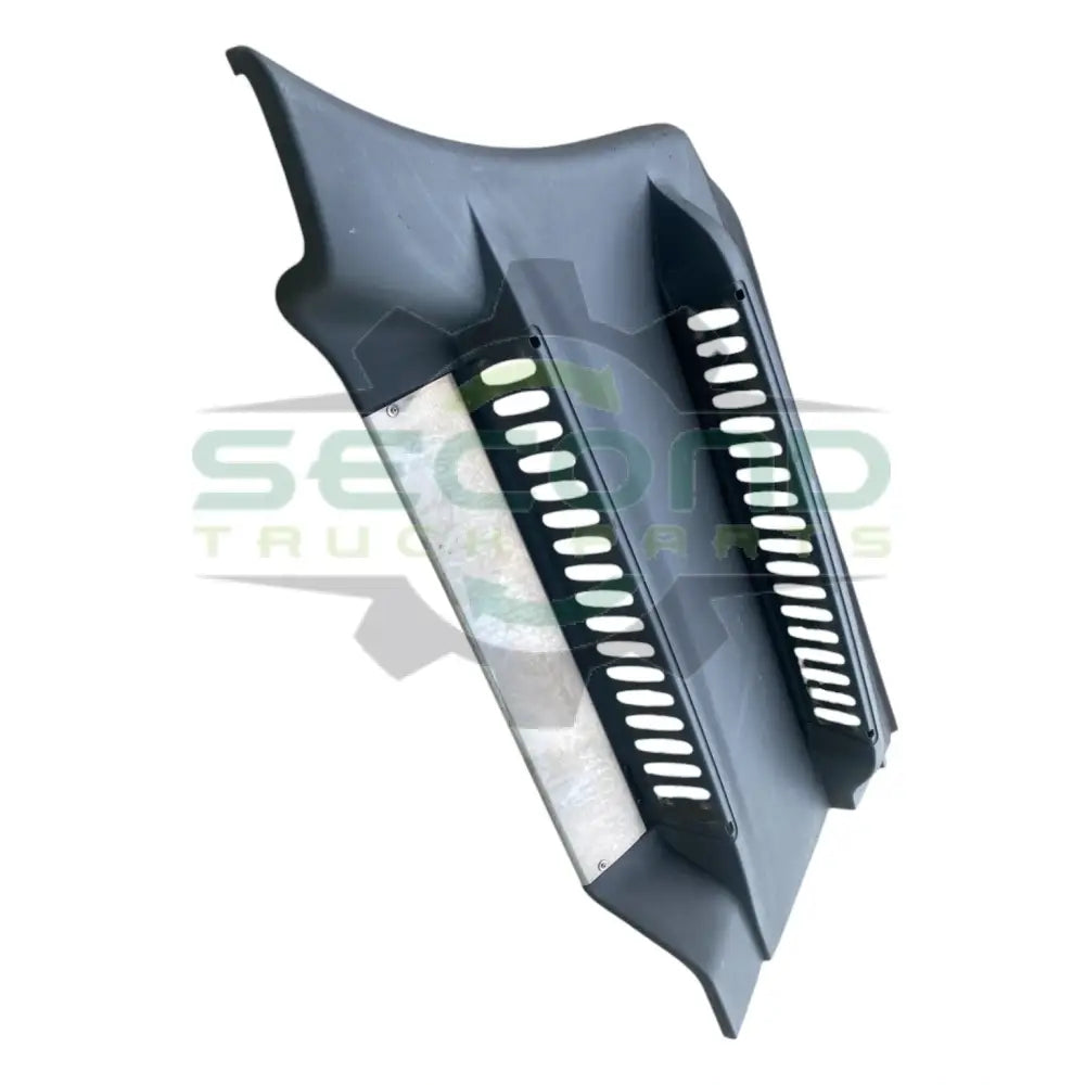 22-69318-001 Genuine Freightliner Side Fairing - Second Truck Parts