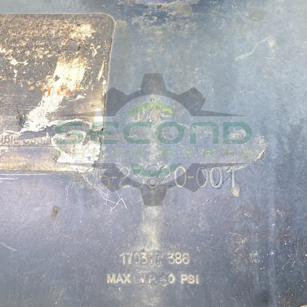 A05-23820-001 Genuine Freightliner Surge Tank Assembly 13QT - Second Truck Parts
